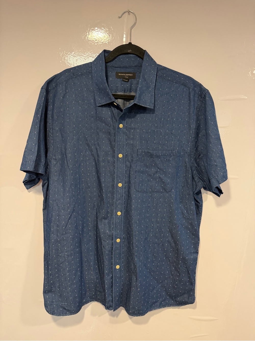 Banana Republic Short-Sleeve Blue Dot-Print Button Down Shirt
